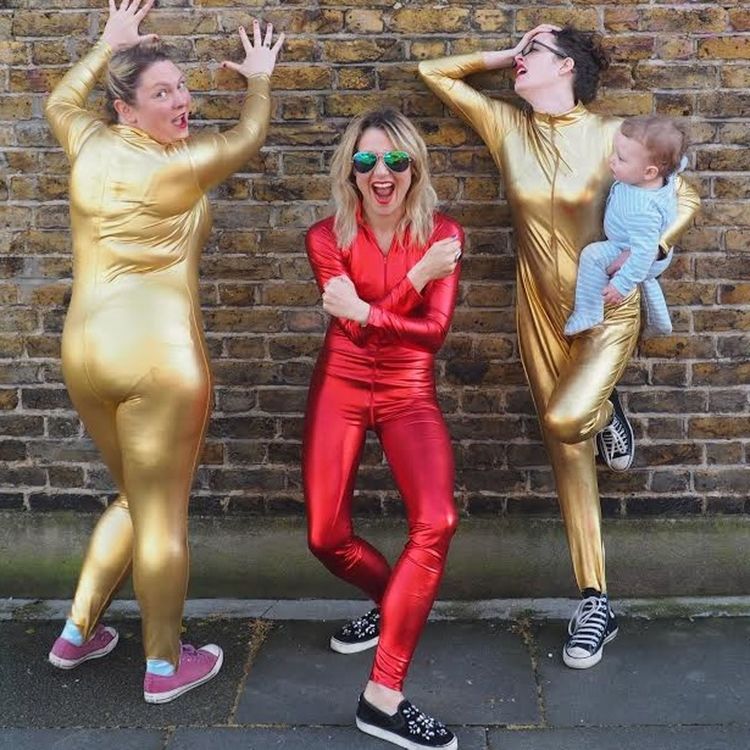 Episode 71: Dress Like A Mum Special with Zoe De Pass